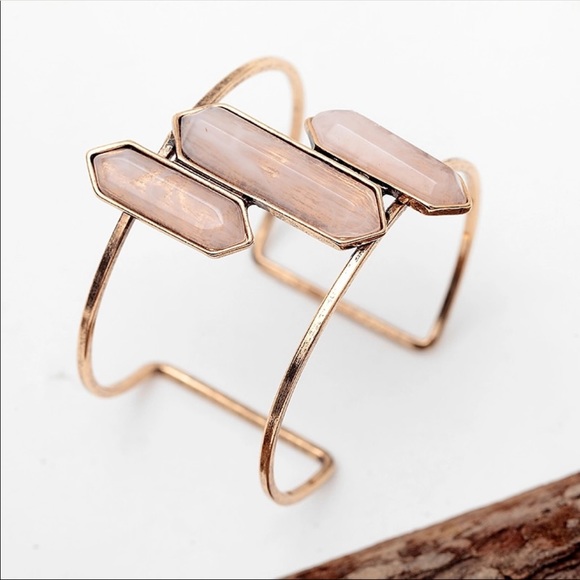 Diverged Resin Cuff - Picture 3 of 5